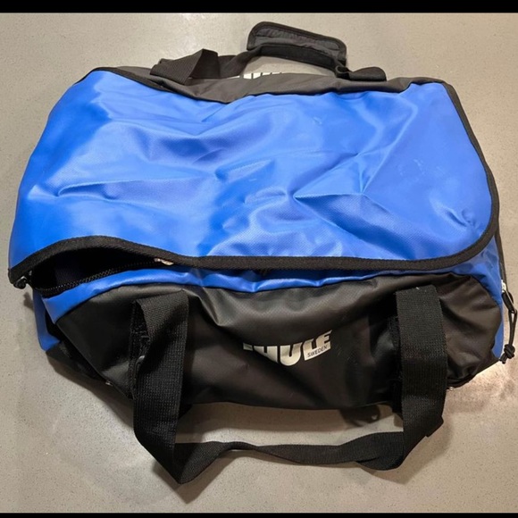 Thule Chasm Duffle Bag (27L) - Picture 2 of 4